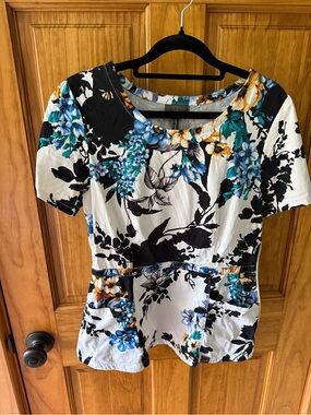 Jaanuu White Short-Sleeve Scoop Neck Top with Blue, Teal & Gold Floral Print